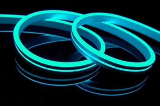 Renkleri ile Görenleri Büyüleyen Neon Şerit Led Çelitleri Hangileri