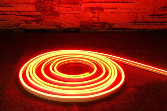 Neon Şerit Led Ne Kadar Aydınlatır