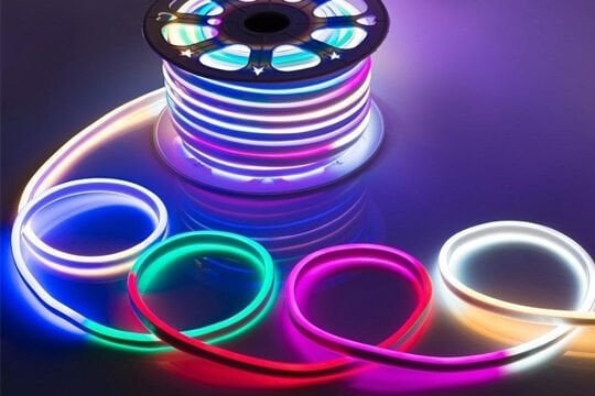 Uygun Fiyatlı Neon Led Şerit Modelleri Hangileri