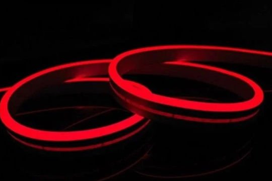 Neon Şerit LED ile İç Mekan Aydınlatmasında Modern Dokunuş